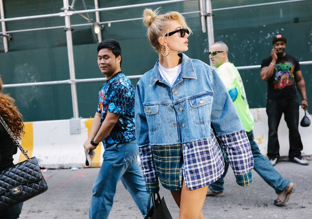 Nào chỉ hội tụ nhiều BST đẹp mĩ mãn, New York Fashion Week 2017 còn có vô vàn street style siêu chất - Ảnh 7.